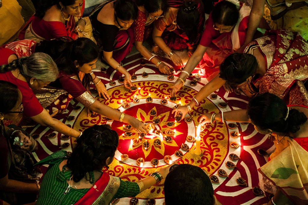 Дивали - праздник огней в Индии, когда нужно играть в азартные игры.